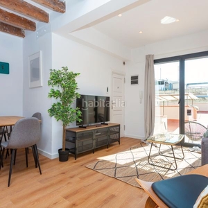 Alquiler apartamento ático centro con terraza y vistas! en Barcelona