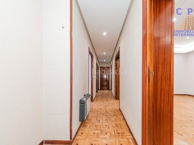 Alquiler piso exclusivo y luminoso piso reformado de, 97 m2, 2 habitaciones y balcón, próximo al metro de Lista. en Madrid