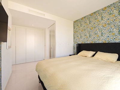 Ático nuevo lujo de tres dormitorios ático con vistas panorámicas - cataleya en Estepona