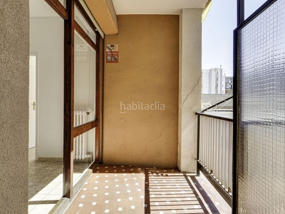 Piso en valencia 474 piso con 4 habitaciones con ascensor y calefacción en Barcelona