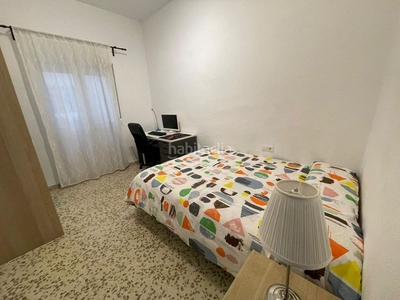 Piso en venta en centro - histórico, 3 dormitorios. en Málaga