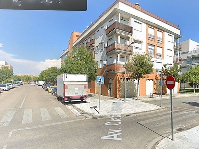 Piso en venta en La Paloma - Asfain de 2 habitaciones con terraza y garaje