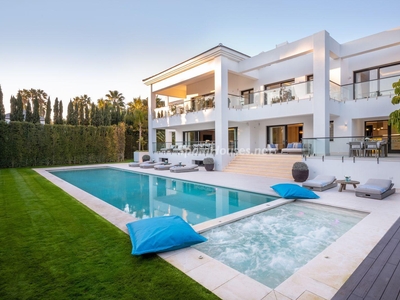 Villa en venta en San Pedro de Alcántara, Marbella