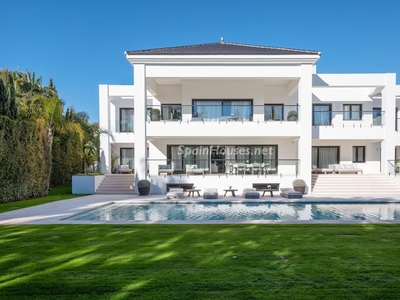 Villa en venta en San Pedro de Alcántara, Marbella