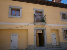 Alquiler de piso con terraza en Villacastín, 30km de Segovia -83km Madrid
