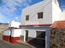 Casa adosada en venta en Calle Doctor Fleming en La Aldea de San Nicolás por 110.000 €