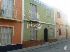 Casa adosada en venta en Pilas en Pilas por 82.000 €