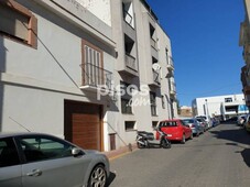 Casa en venta en Calle Teniente Farmacéutico Miranda, cerca de Calle de Gloria en Centro por 185.000 €