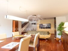 Exclusivo piso dúplex en pleno centro de Sabadell con terraza y garaje privado