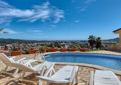 CASA MANADA - Preciosa casa con piscina privada y vistas al mar.