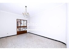 Piso en venta en C/. Alhama