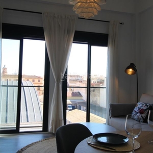 Alquiler apartamento hermoso, amplio e iluminado dúplex tipo loft en Málaga