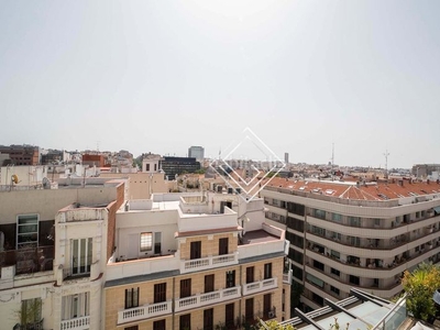 Alquiler ático amueblado con ascensor, parking, piscina y aire acondicionado en Madrid