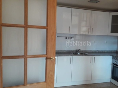 Alquiler ático con 2 habitaciones amueblado con ascensor, calefacción y aire acondicionado en Murcia