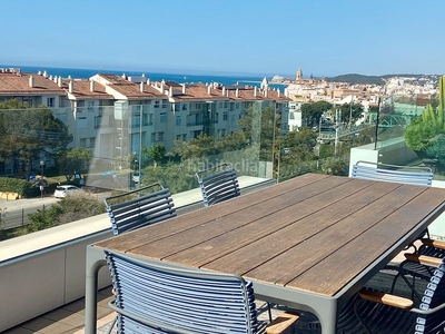 Alquiler ático en carrer devesa 1 espectacular ático con vistas al mar en Sitges