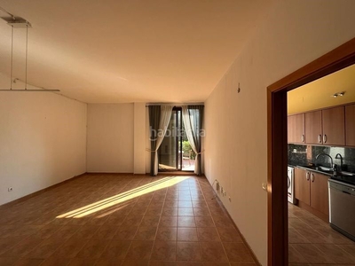Alquiler casa adosada con 3 habitaciones con parking, piscina, calefacción, aire acondicionado y jardín en Tarragona