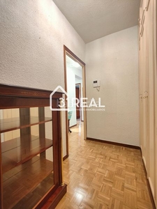 Alquiler piso con 2 habitaciones con ascensor y calefacción en Madrid