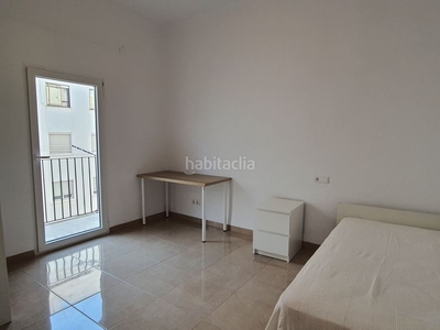 Alquiler piso con 3 habitaciones amueblado con aire acondicionado en Tortosa