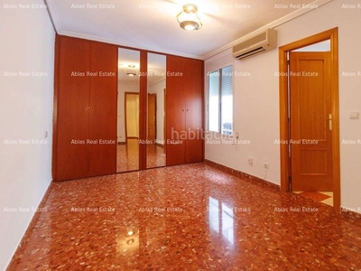 Alquiler piso con 3 habitaciones con ascensor y parking en Catarroja