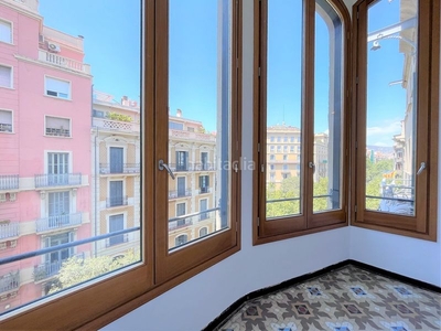 Alquiler piso de cuatro habitaciones en calle girona en Barcelona