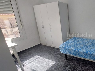 Alquiler piso fantástico piso para estudiantes por 850€. en Málaga