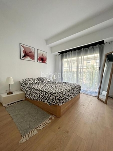 Alquiler piso reformado y totalmente amueblado en eixample en Barcelona