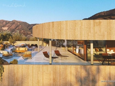 Apartamento áticos de 3 dormitorios con vistas al mar y piscina privada en Fuengirola