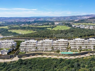Apartamento con 2 habitaciones con parking, piscina, aire acondicionado, vistas al mar y vistas a la montaña en Casares