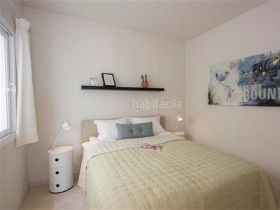 Apartamento con 2 habitaciones con parking, piscina, aire acondicionado y vistas al mar en Casares