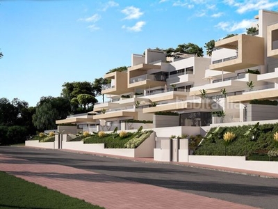 Ático luxury penthouse with solarium and panoramic sea views en Estepona