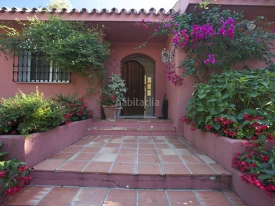 Casa acogedora villa situada en Elviria en Elviria Marbella