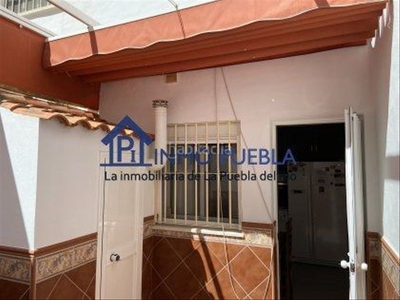 Casa adosada adosado en venta en la puebla del rio, 4 dormitorios. en Puebla del Río (La)