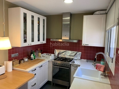 Casa con 3 habitaciones con parking, calefacción y aire acondicionado en Castelldefels