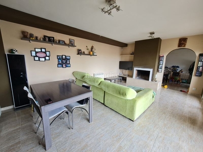Casa con 4 habitaciones con parking, calefacción, aire acondicionado y vistas a la montaña en Cervelló