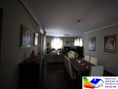 Casa con 5 habitaciones amueblada con parking, calefacción y aire acondicionado en Fuente el Saz de Jarama