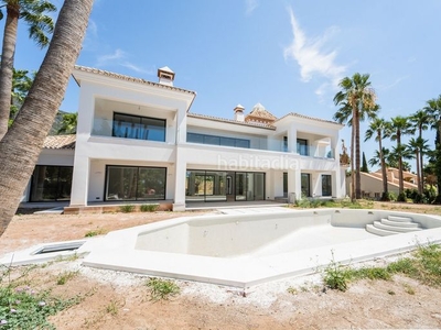Casa con 6 habitaciones con parking, piscina, aire acondicionado, jardín y vistas al mar en Marbella