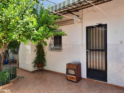 Casa de 2 habitaciones con patio en Vistabella en Murcia