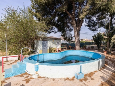 Casa de campo en el estrecho de fuente alamo !! piscina !!! en Fuente Álamo de Murcia