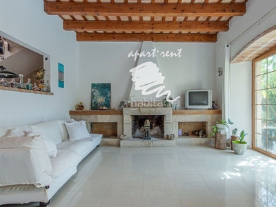 Casa en venta en sant julià de ramis, con 670 m2, 6 habitaciones y 4 baños, trastero, aire acondicionado y calefacción gasoil. en Medinyà