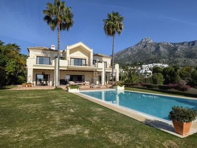 Casa villa en venta hill club, en Nagüeles Alto Marbella