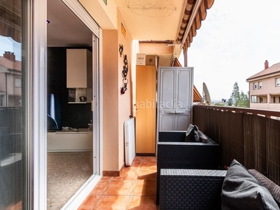 Dúplex con 3 habitaciones con calefacción y aire acondicionado en Sabadell