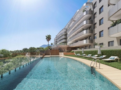 Piso 3 dormitorios 2 baños, terraza 16.72 m2 con vistas al mar, aparcamiento, trastero. en Torremolinos