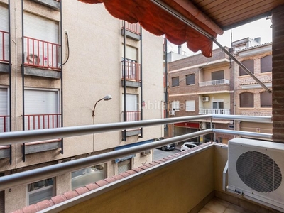 Piso amplia y luminosa vivienda en pleno centro de Cabezo de Torres en Murcia