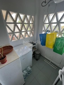 Piso con 2 habitaciones amueblado con ascensor, parking, calefacción, aire acondicionado y vistas al mar en Benahavís