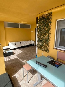 Piso con 2 habitaciones con ascensor, parking, piscina y aire acondicionado en Fuengirola