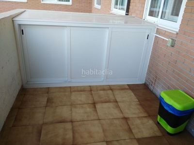 Piso con 3 habitaciones amueblado con ascensor, piscina, calefacción y aire acondicionado en Salou