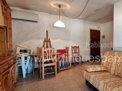Piso con 3 habitaciones con parking, calefacción, aire acondicionado y vistas a la montaña en Castelldefels