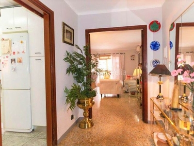 Piso con 4 habitaciones amueblado con ascensor, calefacción y aire acondicionado en Málaga