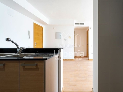 Piso de 2 habitaciones y 1 baño, con balcón y parking, ubicado . en Sant Joan de Vilatorrada