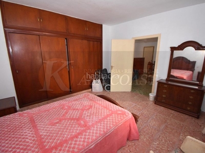 Piso de 3 dormitorios en venta en zona céntrica . en Fuengirola